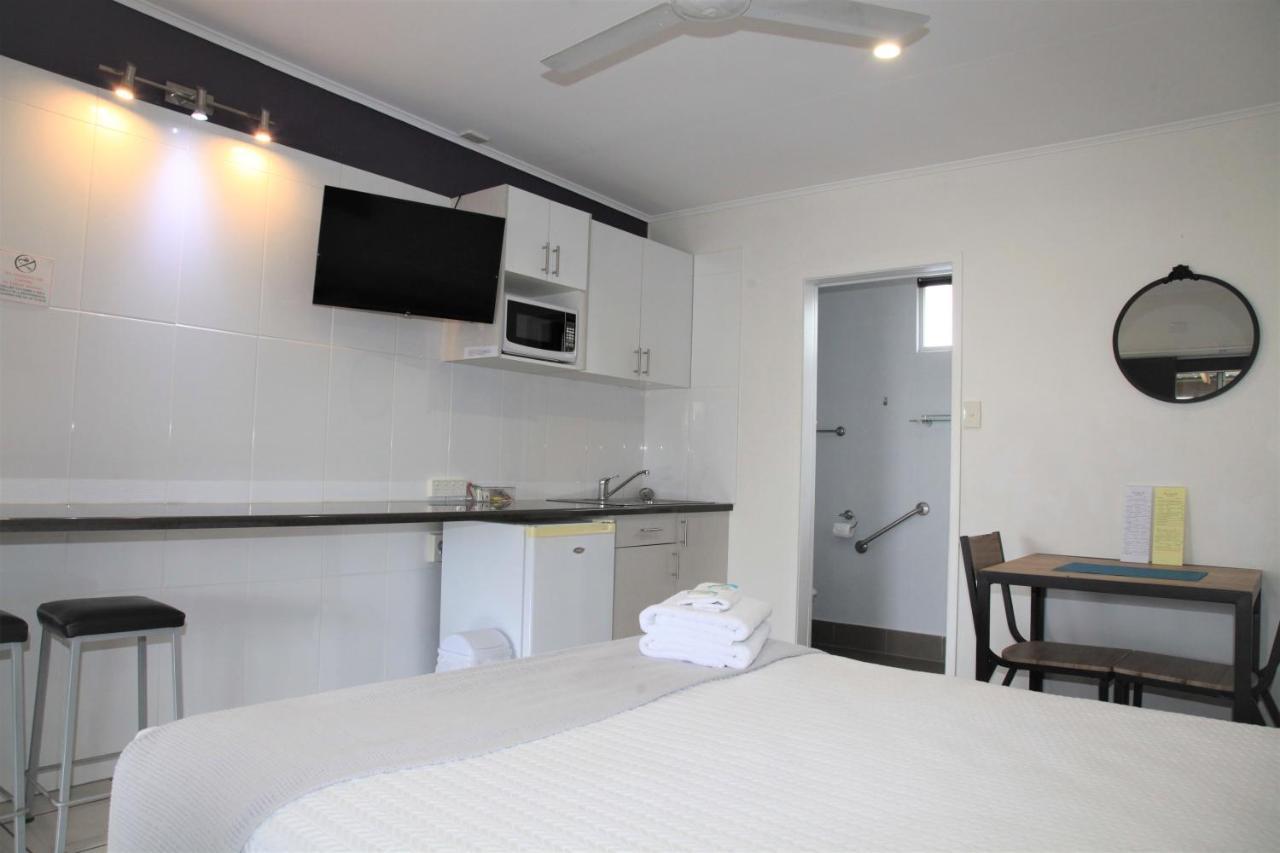 Charm City Motel Bundaberg Ngoại thất bức ảnh