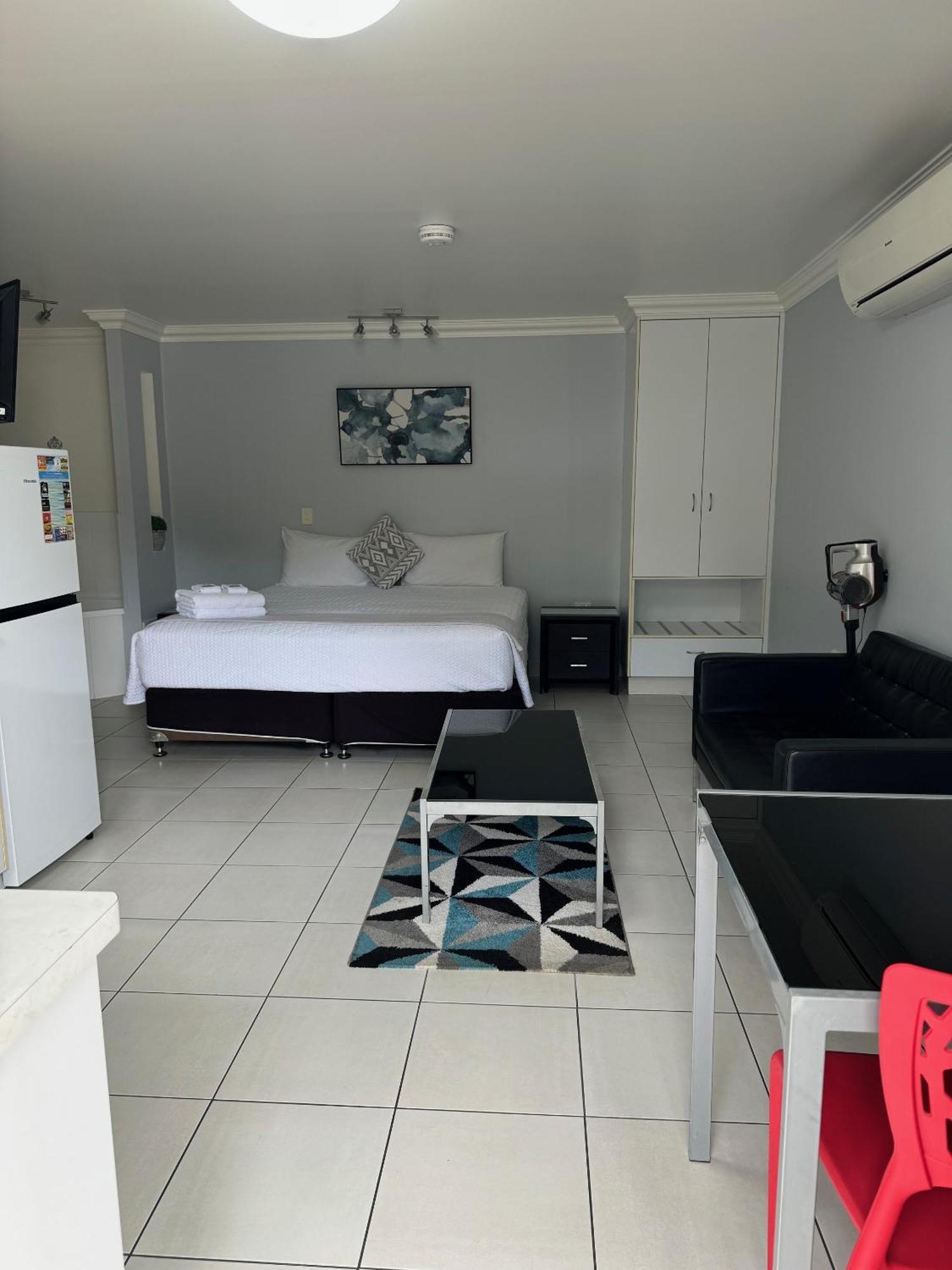 Charm City Motel Bundaberg Ngoại thất bức ảnh