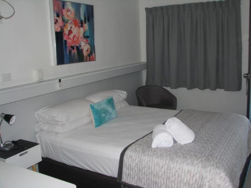 Charm City Motel Bundaberg Ngoại thất bức ảnh