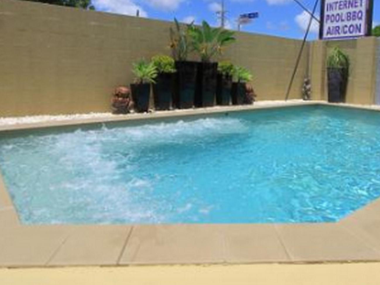 Charm City Motel Bundaberg Ngoại thất bức ảnh