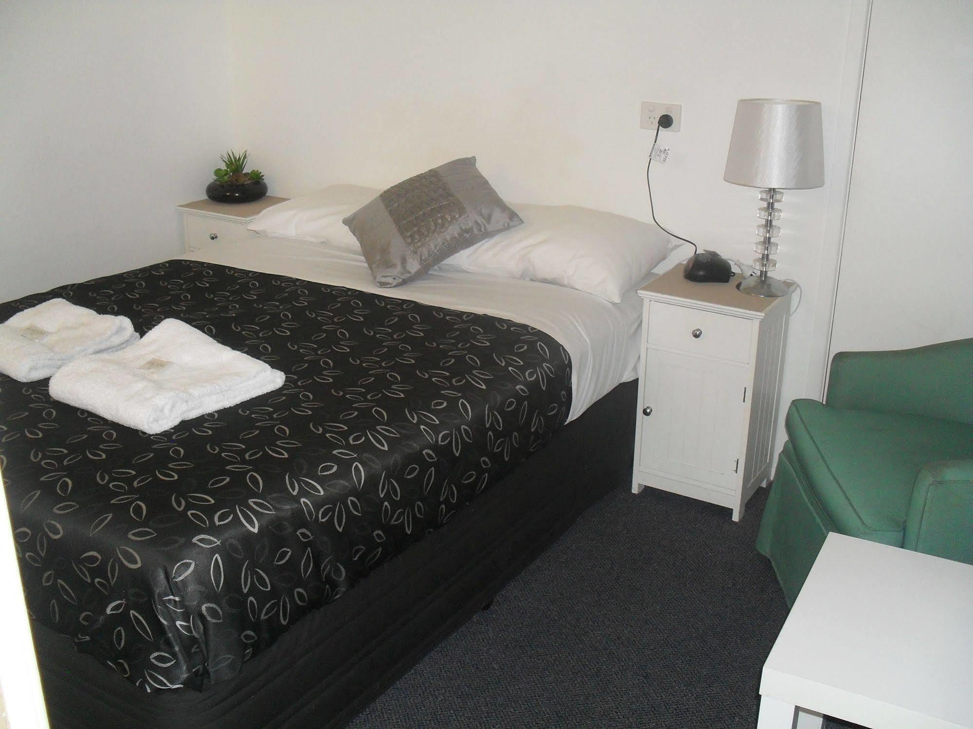 Charm City Motel Bundaberg Ngoại thất bức ảnh