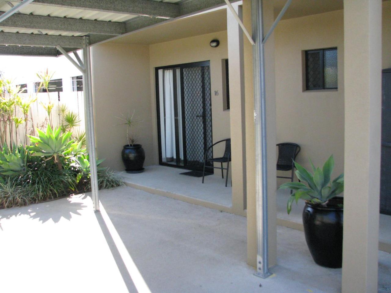 Charm City Motel Bundaberg Ngoại thất bức ảnh