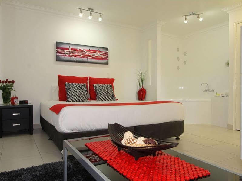 Charm City Motel Bundaberg Ngoại thất bức ảnh